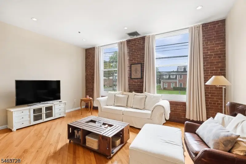220 Main St #203, Singac, NJ 07424 - #3