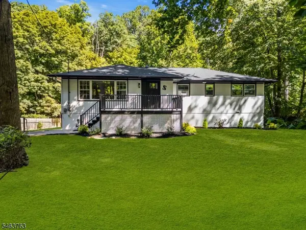 13 Main St, Glen Gardner Boro, NJ 08826