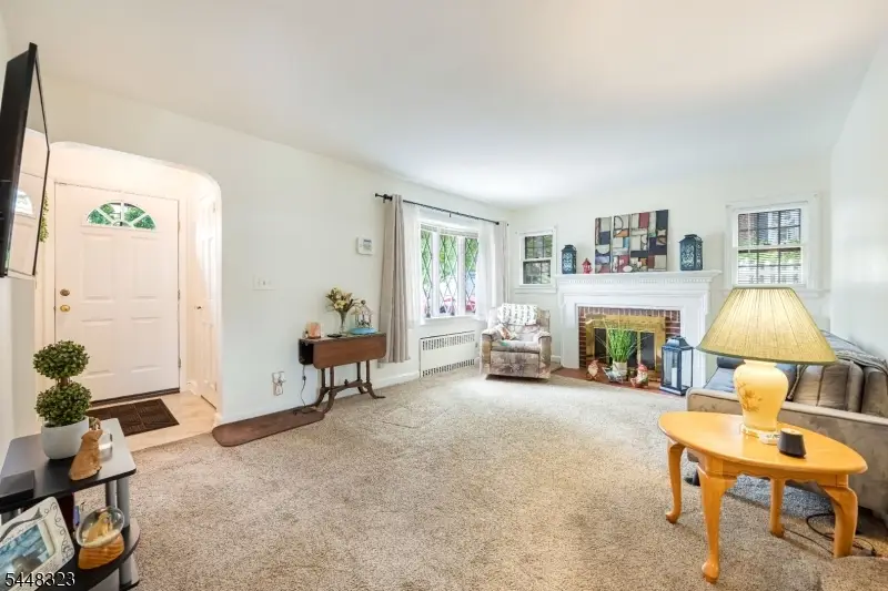 81 W Gouverneur Ave, Rutherford, NJ 07070 - #3