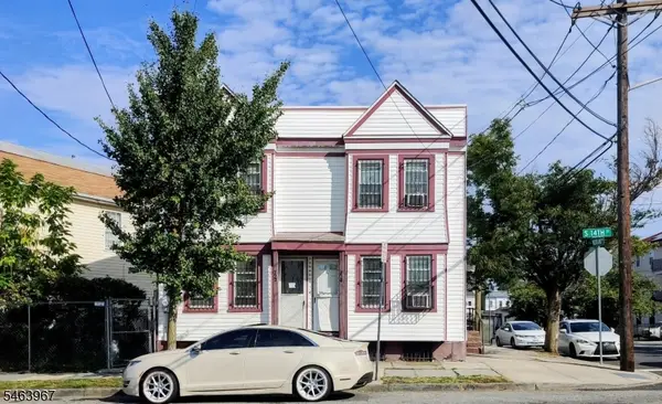 722 S 14th St, Newark City, NJ 07103