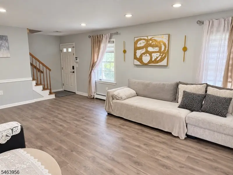 527 Valentine St, Hackettstown, NJ 07840 - #3