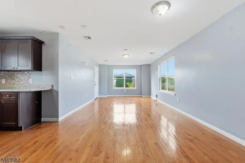 572 S 11th St, Newark, NJ 07103 - #2