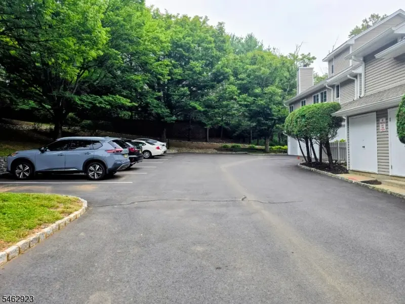 41 Stevens Court, The Hills, NJ 07921 - #3
