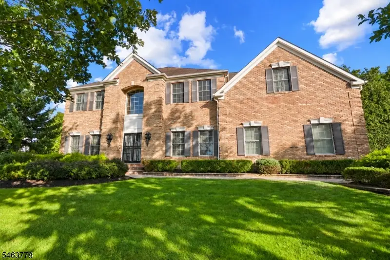 5 Nalesnik Dr, Fairfield, NJ 07004 - #1