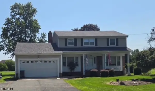 160 Woods Rd, Hillsborough Twp., NJ 08844