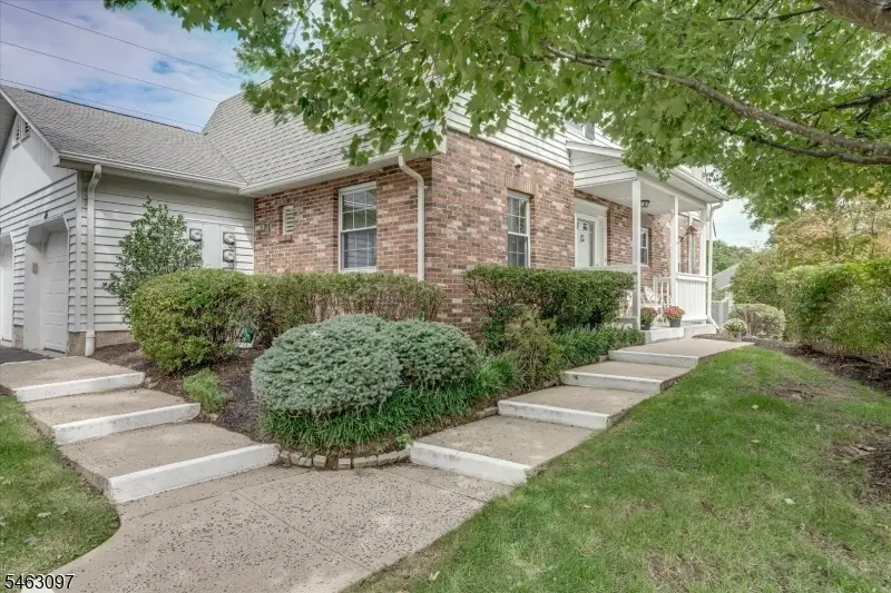 16 Lexington Ct, Chatham, NJ 07929 - #2
