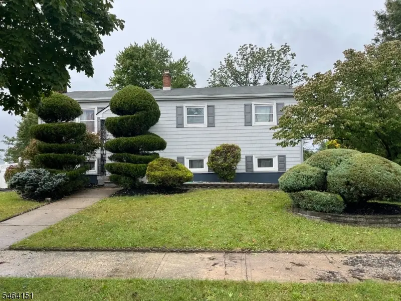 10 Montrose Rd, Franklin, NJ 08873 - #1