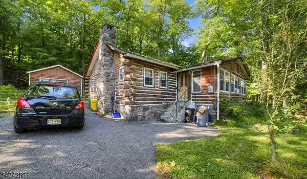 148 Bearfort Rd, West Milford Twp., NJ 07480