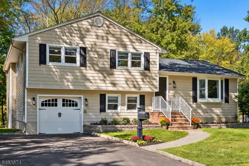 123 River Bend Rd, Berkeley Heights, NJ 07922 - #2