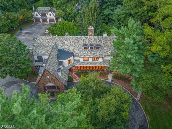 27 Village Green Ct, South Orange Village Twp., NJ 07079
