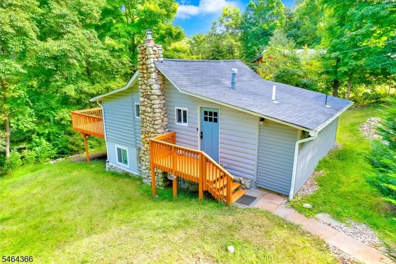 107 Overlook Rd, Vernon, NJ 07461 - #3