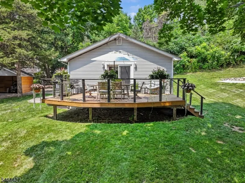 15 Phlox Ter, Vernon Valley, NJ 07418 - #2