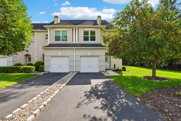 8001 Brittany Dr, Wayne Twp., NJ 07470
