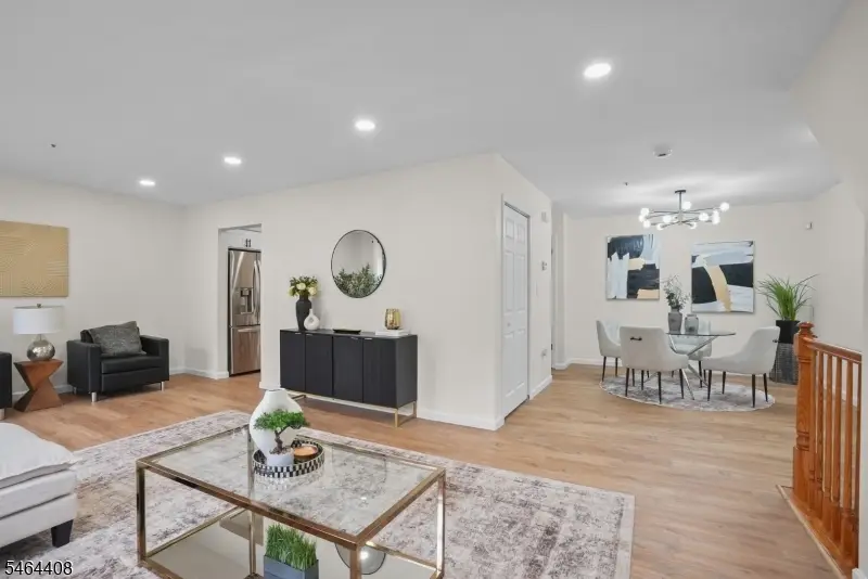 31 Krueger Ct, Newark, NJ 07103 - #3