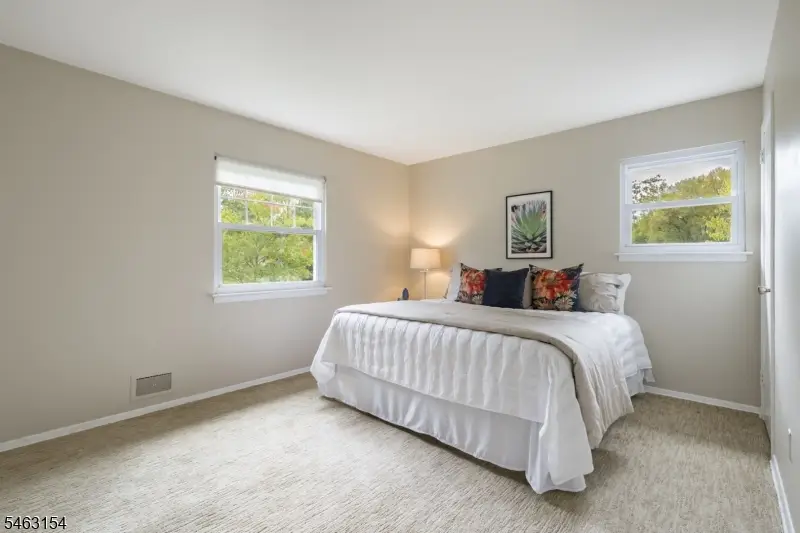 43 Chaucer Dr, Berkeley Heights, NJ 07922 - #3