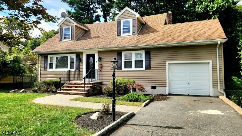 11 Brookhill Pl, Little Falls, NJ 07424 - #1