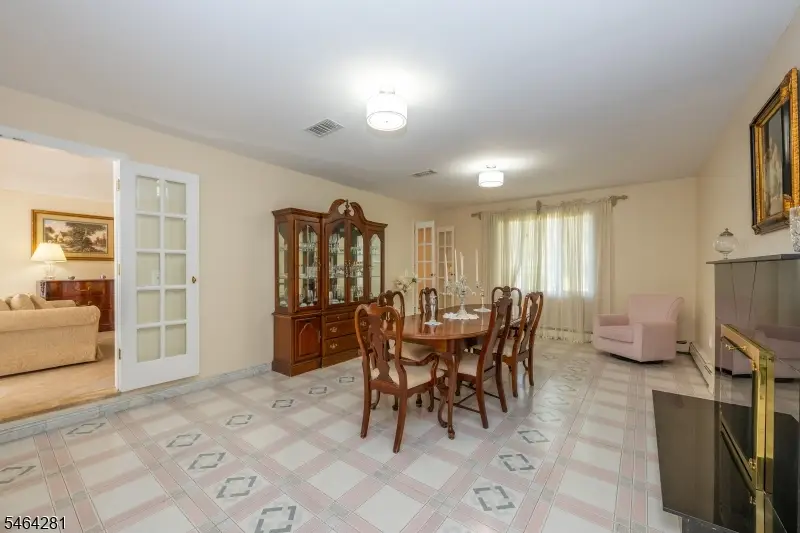 2 Glencove Rd, Parsippany Troy Hills, NJ 07054 - #3