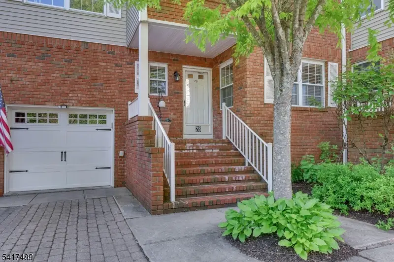 28 Berkeley Sq, Watchung, NJ 07922 - #1