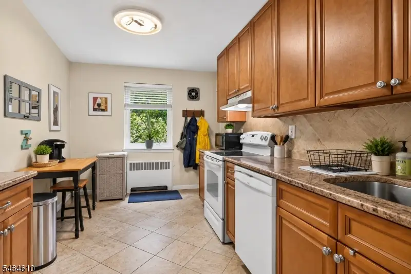 80A Troy Dr #A, Springfield, NJ 07081 - #2