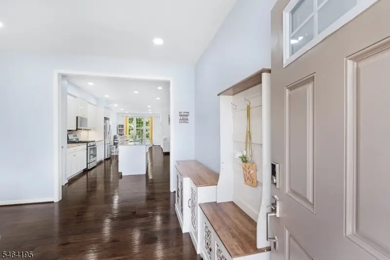 33 Woodland Way, Mount Arlington, NJ 07856 - #3