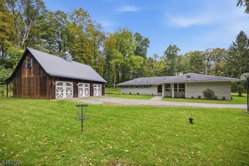 161 Pequest Rd, Green, NJ 07821 - #1