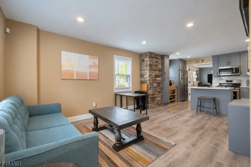 714 W Scott Ave, Rahway, NJ 07065 - #3