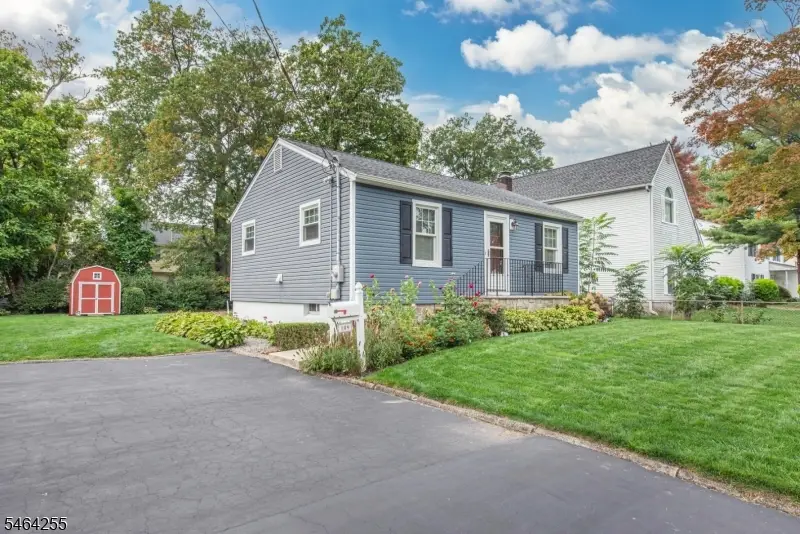 109 Chesapeake Ave, Lake Hiawatha, NJ 07034 - #2