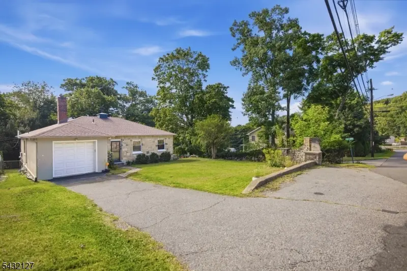 137 Lakeside Blvd, Hopatcong, NJ 07843 - #2
