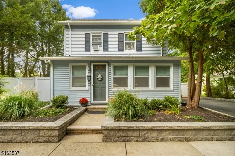 124 Jefferson St, Haskell, NJ 07420 - #3