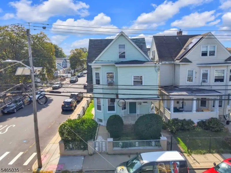 278 18th Ave, Paterson, NJ 07504 - #1