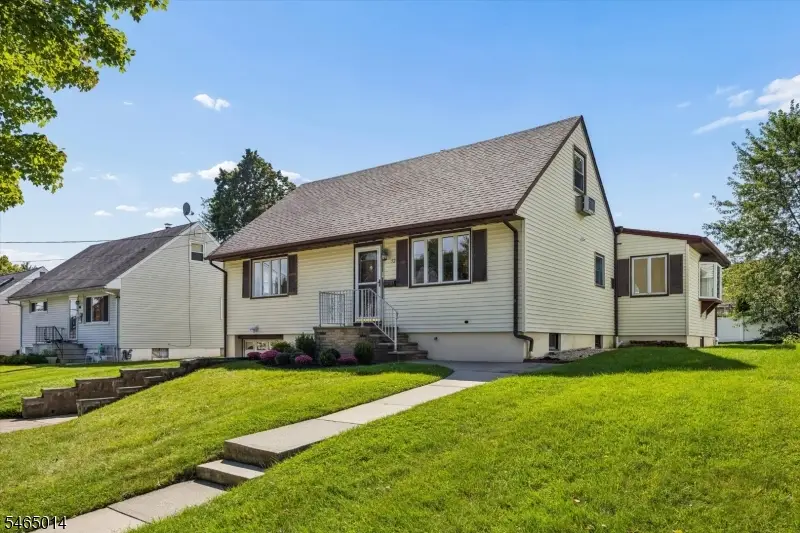 52 Huemmer Ter, Clifton, NJ 07013 - #1