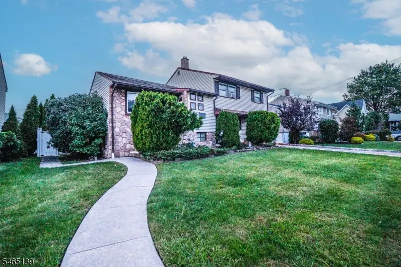 97 Sterling Dr, Colonia, NJ 07067 - #3