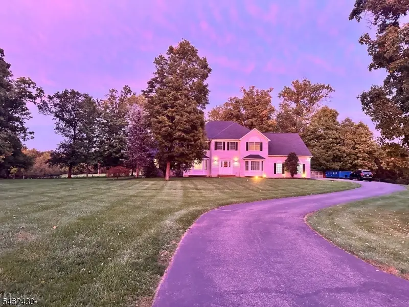 14 Eagle Dr, Raritan, NJ 08551 - #1