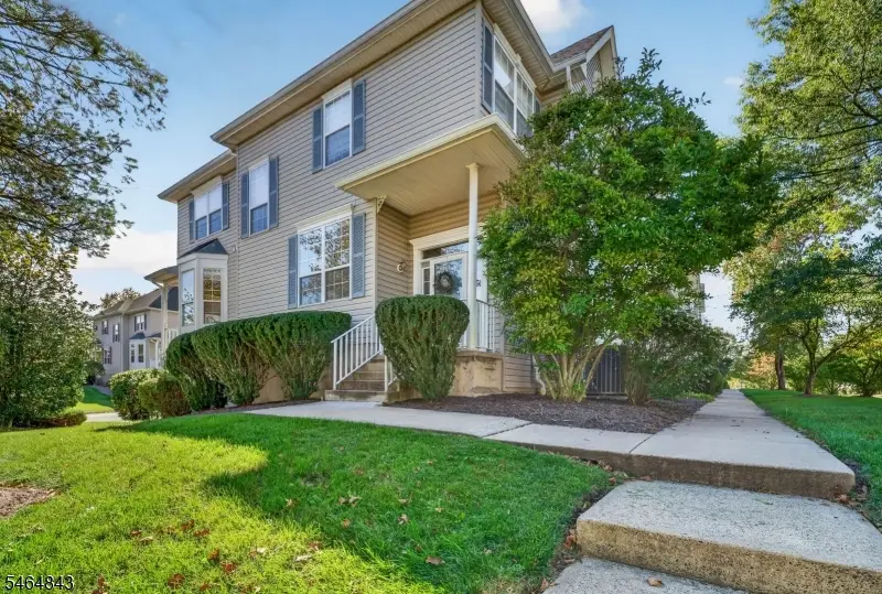 2 Clearbrook Ln, Raritan, NJ 08822 - #1