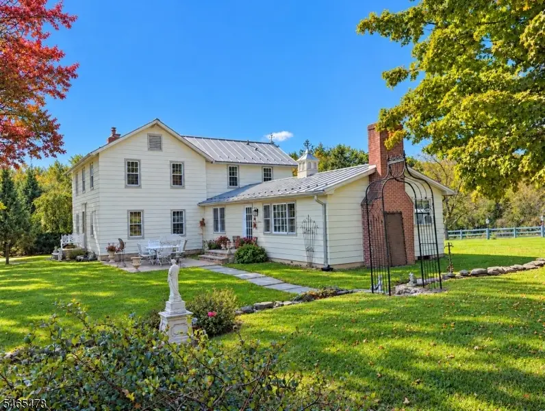 4 Hardwick Rd, Hardwick, NJ 07825 - #2