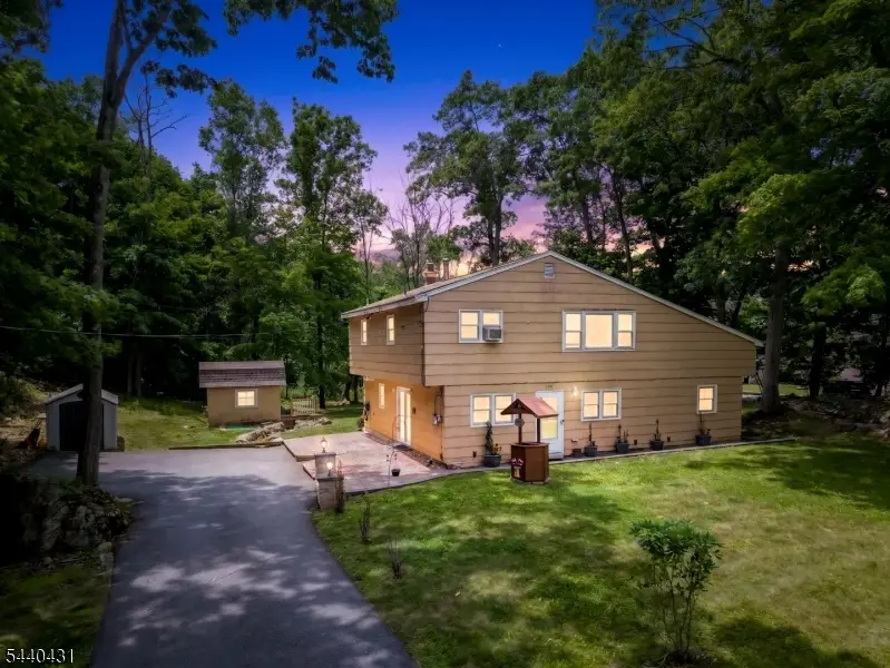 115 Leland Trl, Hopatcong, NJ 07843 - #1