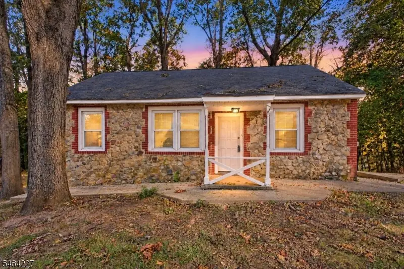 601 Succasunna Rd, Landing, NJ 07850 - #1
