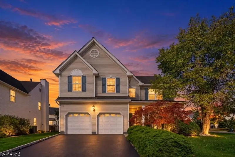 21 Reinhart Way, Bradley Gardens, NJ 08807 - #1