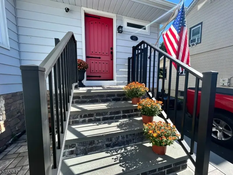 92 Bradford Ave, Singac, NJ 07424 - #2