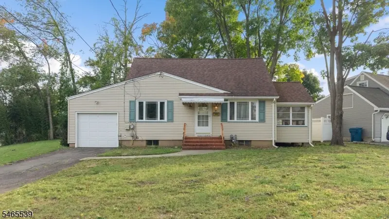 37 Leeds Dr, South Plainfield, NJ 07080 - #1