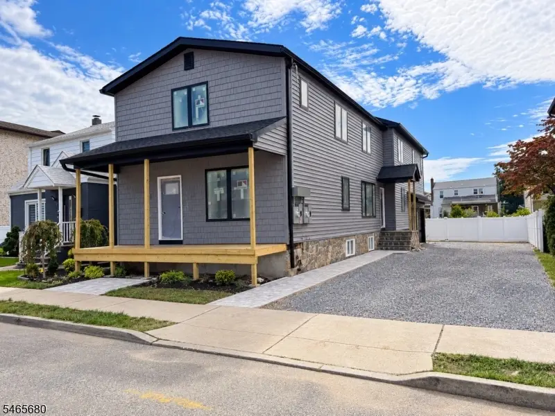 80 Tuttle St, Wallington, NJ 07057 - #1