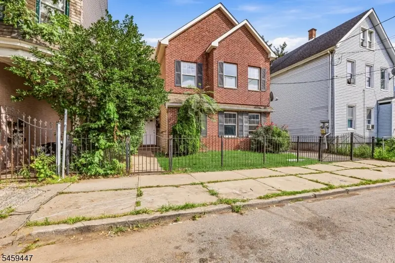 592-594 S 18th St, Newark, NJ 07103 - #1