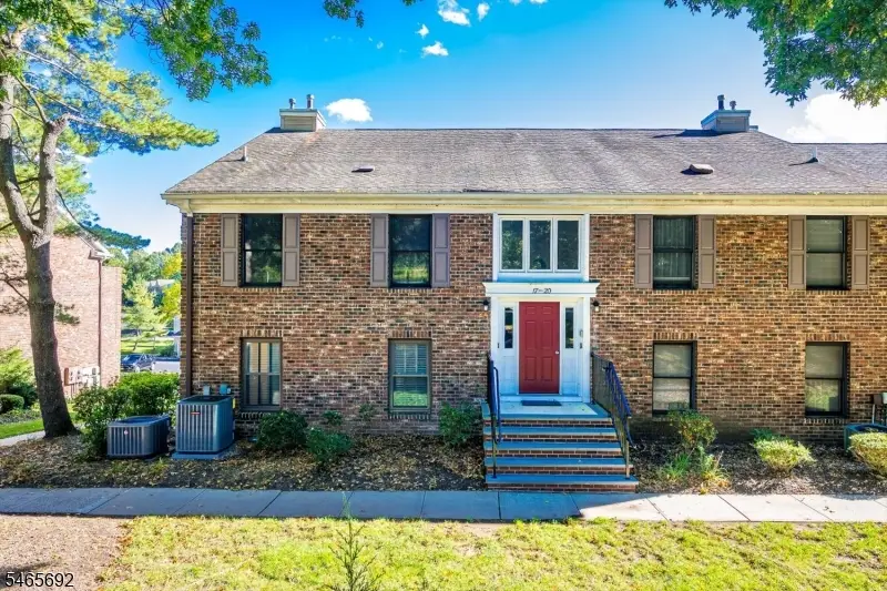 17 Sunrise Dr, Long Hill, NJ 07933 - #1