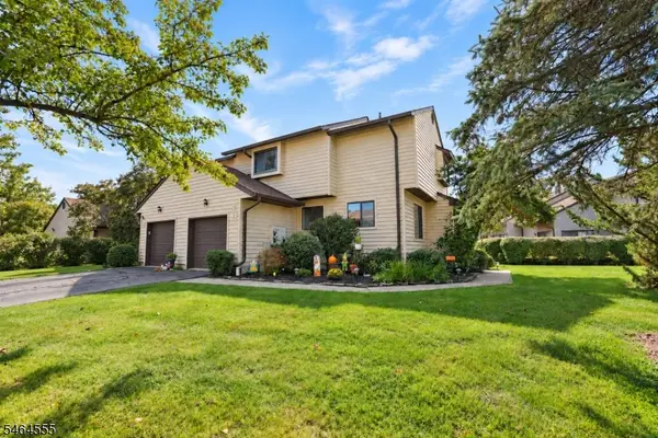 1 Sparrow Cir, Hampton Twp., NJ 07860