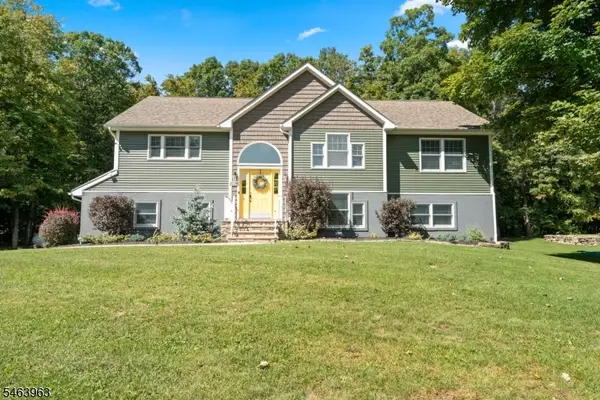 1036 Scenic Dr, Jefferson Twp., NJ 07438