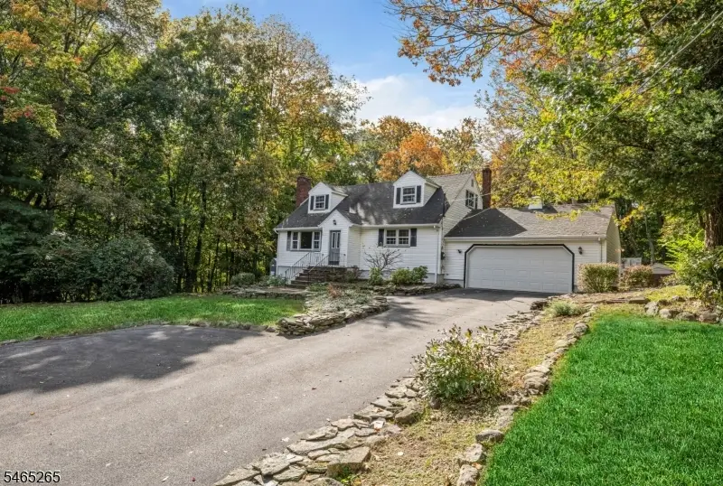 13 Holiday Ln, West Milford, NJ 07480 - #3