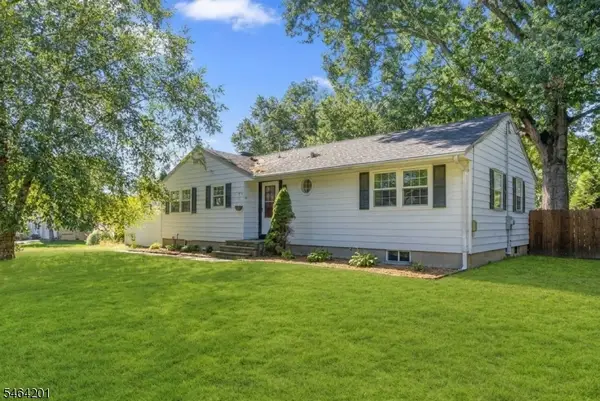 16 Dayton Rd, Raritan Twp., NJ 08822