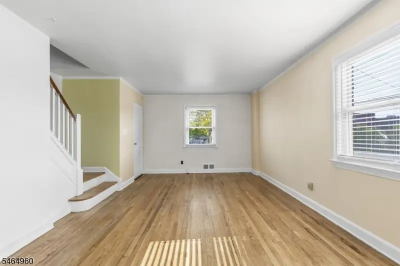 1118 W Henry St, Linden, NJ 07036 - #3