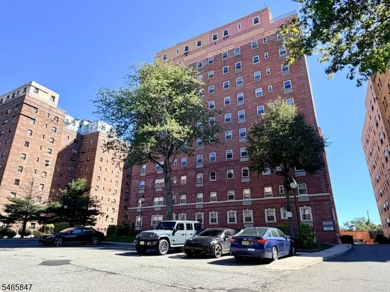 70 S Munn Ave #1008, East Orange, NJ 07018 - #1