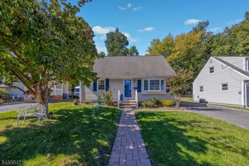 14 Farmingdale Ave, Brookdale, NJ 07003 - #1